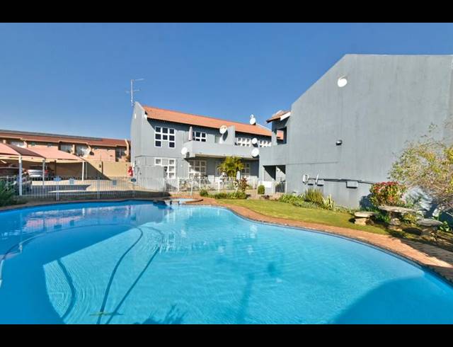 2 BEDROOM APARTMENT FOR SALE IN NEW REDRUTH